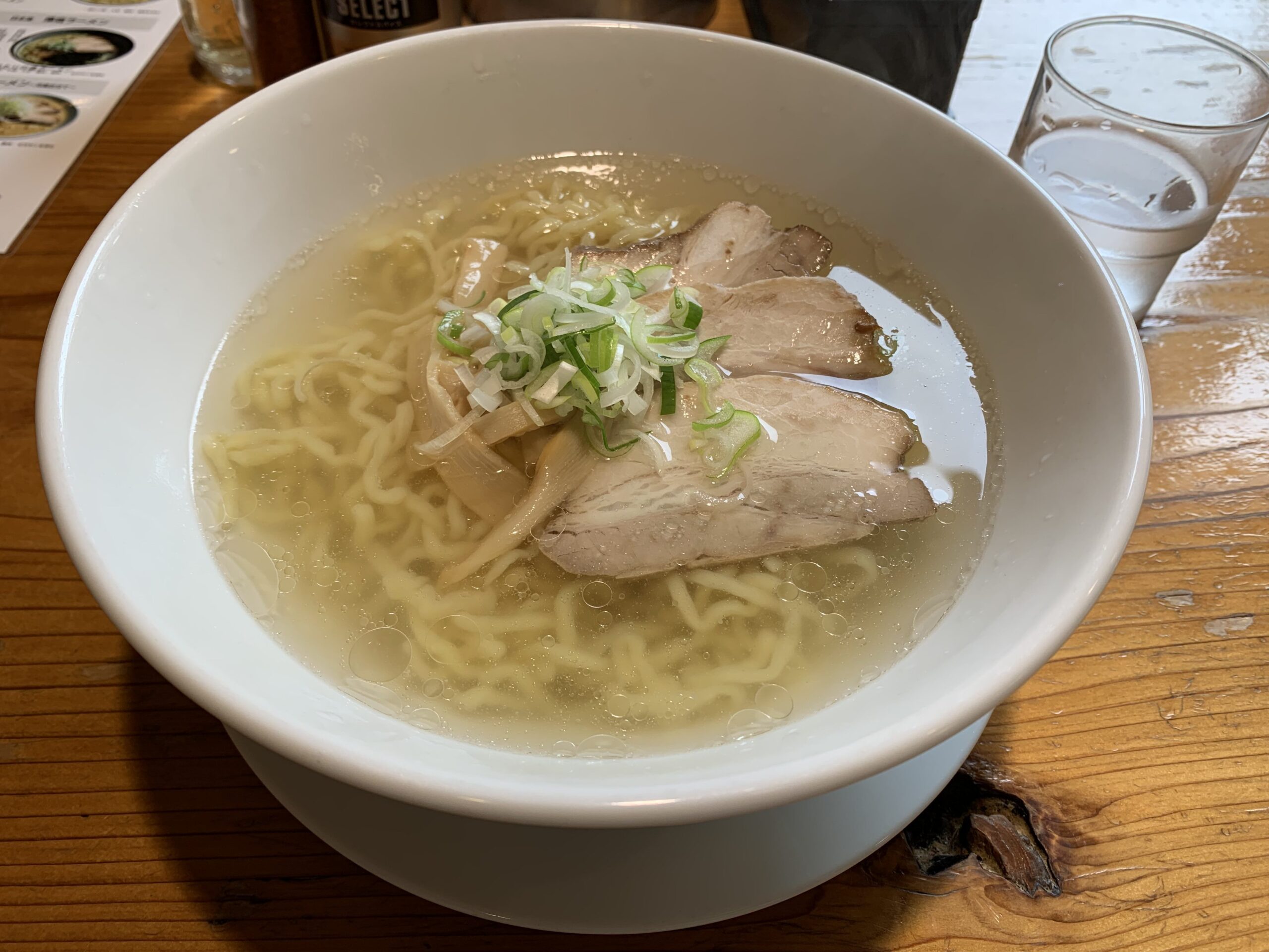 福島県の喜多方ラーメン喜一で頂ける塩ラーメン