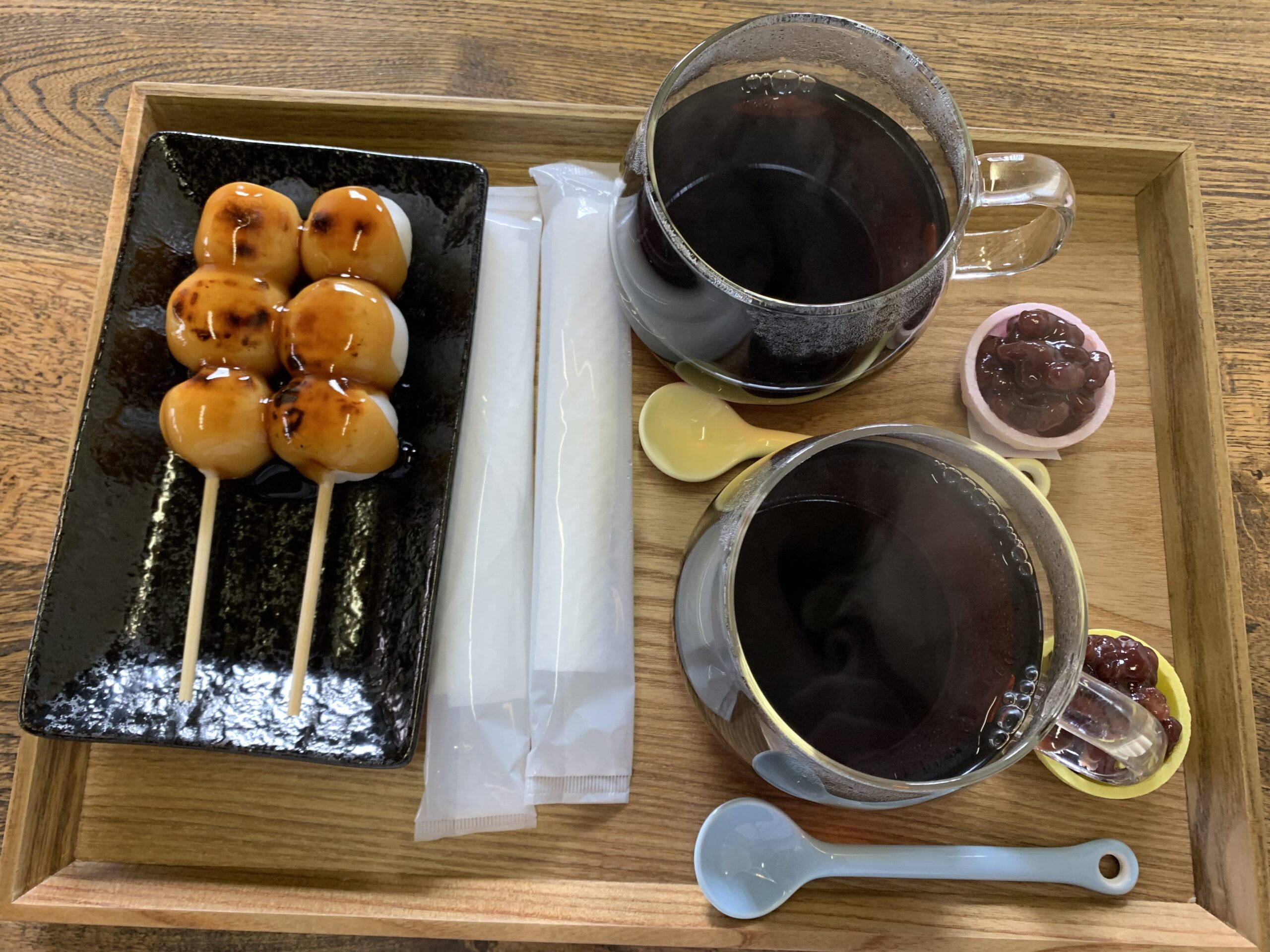 赤瓦五号館 久楽で頂く石臼で挽いたコーヒーとあずき、お団子のセット